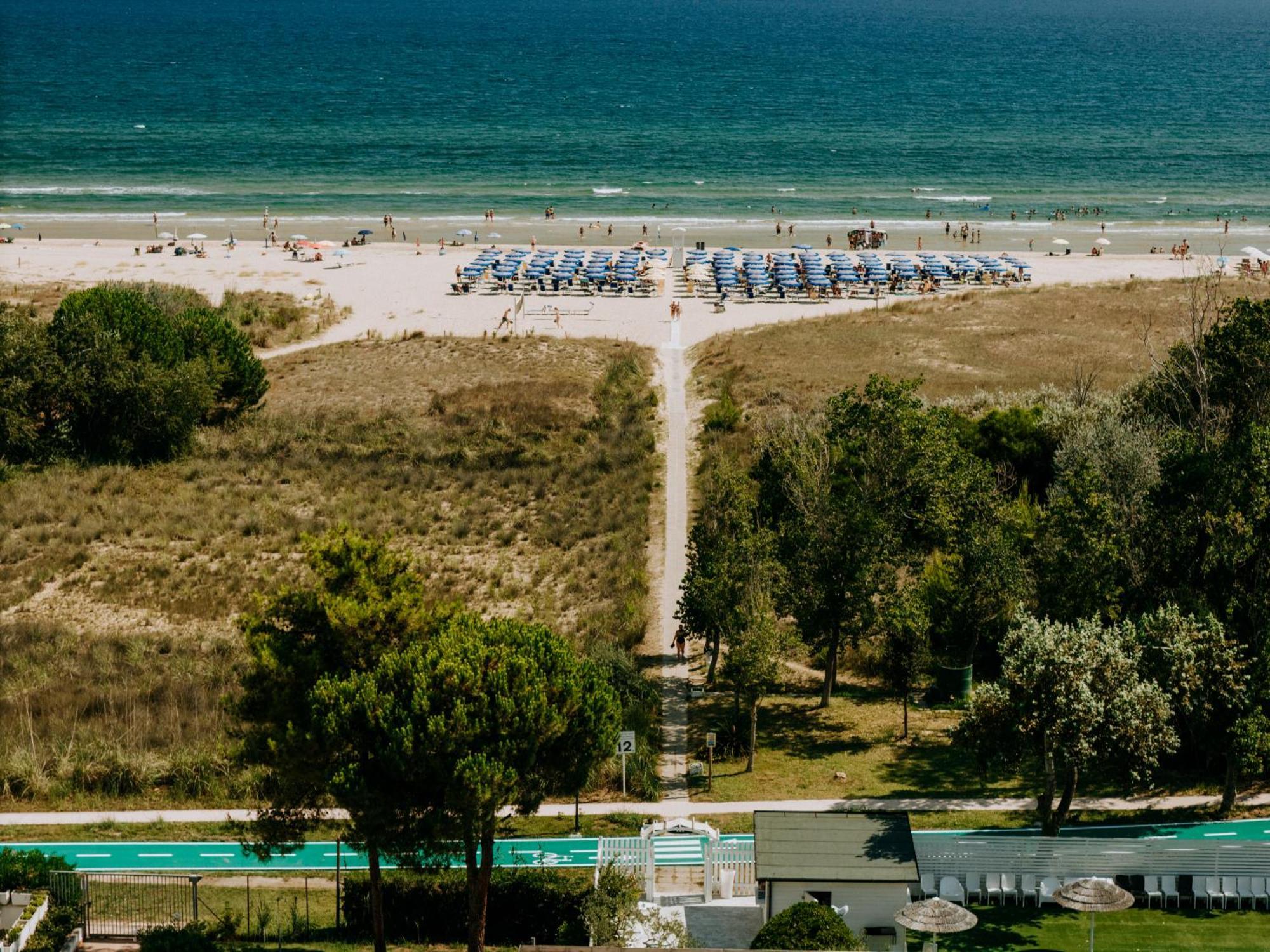 Hotel Holiday Vasto Eksteriør billede
